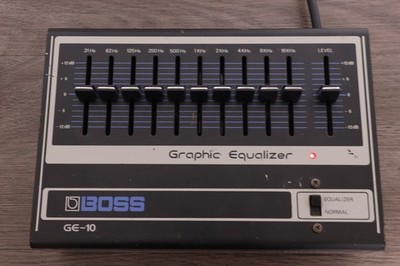 Boss GE-10 70s 80s Graphic Equalizer buffer 10 bands EQ EVH 100V