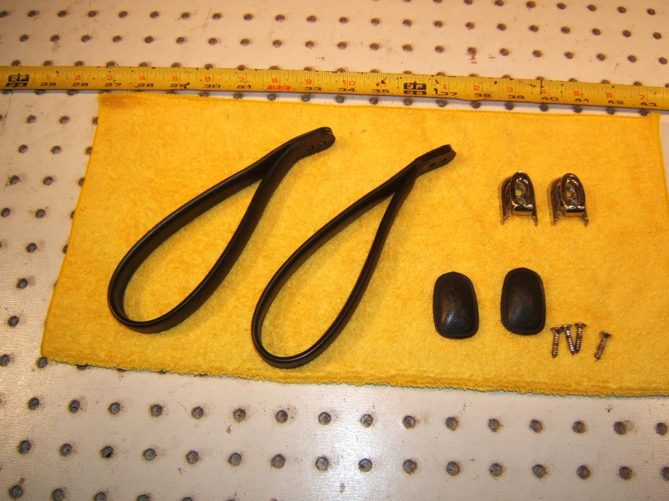 BMW E24 630 633 633 Serie 6 CSI B Pilar Negro Goma Original BMW 2 Manijas,Ty 1 Foto 2 de 4