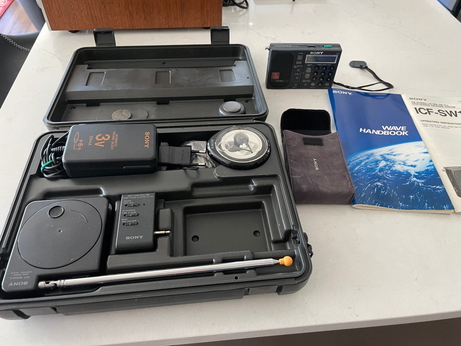 SONY ICF-SW55 ラジオ ジャンク品 ジャンク】【短波ラジオ 】SONY ICF-SW55 世界ラジオ ＊S30 Sony ICF