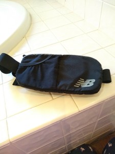 new balance running belt