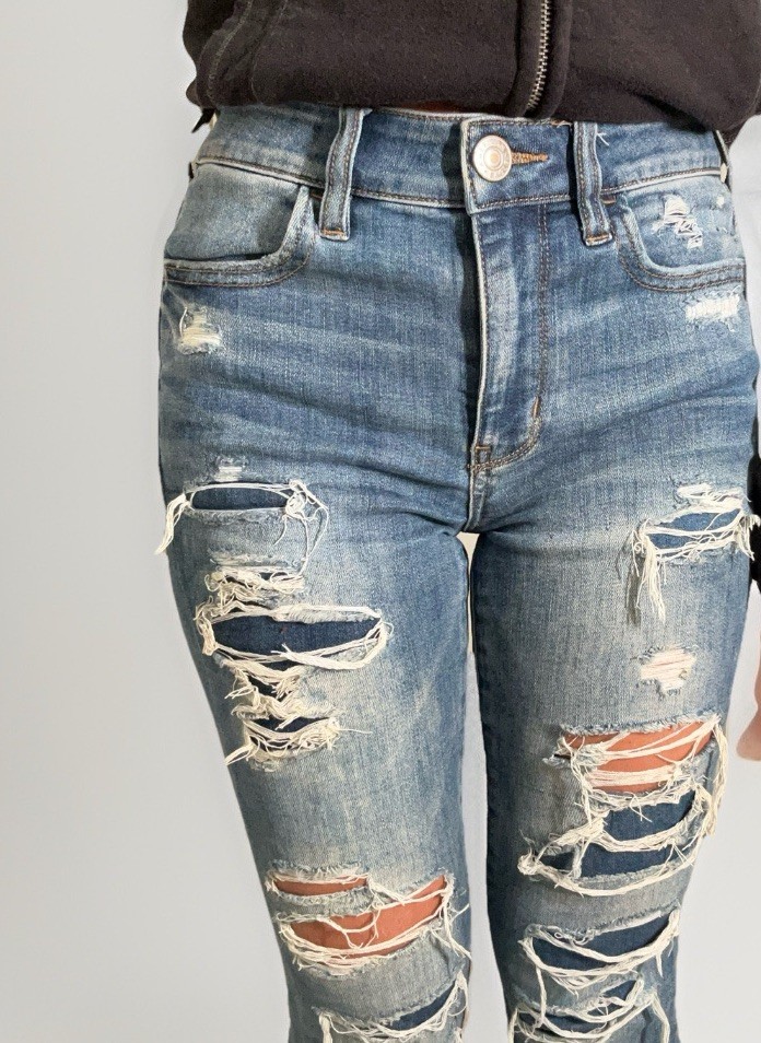 American Eagle Next Level Ripped Medium -Waisted … - image 4