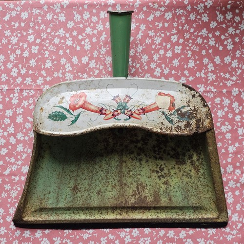 Vintage Dust Pan, Metal, Cottage Decor, Grandma Core Green With Flowers
