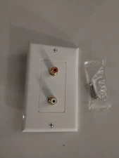 DECORA FACEPLATE WHITE DUAL RCA's FEED-THRU JACKS(FEM) VANCO- BRAND NEW