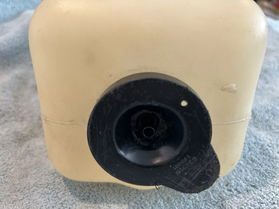 Pontiac Gto Lemans Tempest 1968 1969 1970 botella lavadora parabrisas original con tapa Foto 4 de 4