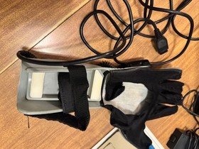 Nintendo NES Power Glove video game motion controller CIB complete w/ rough box