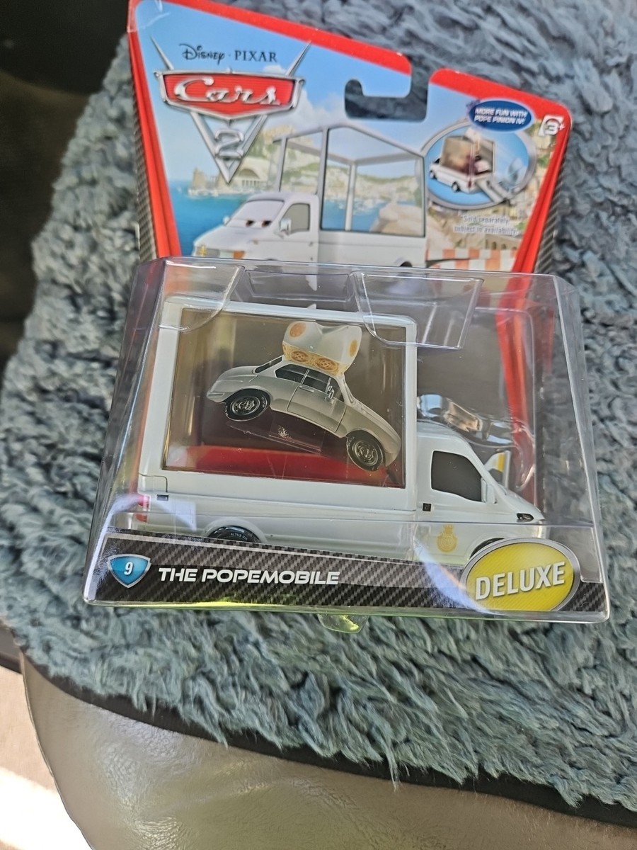 ディズニーカーズ 新品 ポープ・ピニオンⅣ世　ポープ・モバイル2台セット1/55 レア】マテル カーズ ピニオン4世・ポープモバイルセット未開封