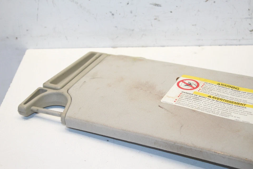 Parasol delantero derecho Hummer H2 6.0 2003-2007 algunos daños OEM Foto 3 de 4