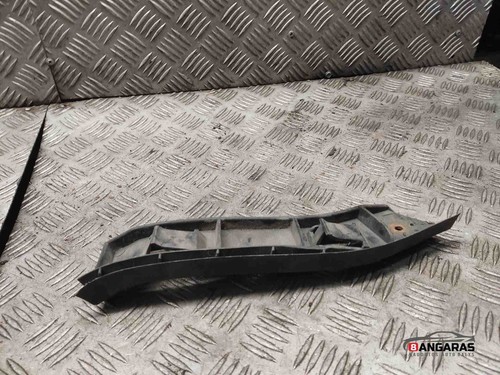 VW POLO 9N Stoßstangenhalter vorne links 6q0807184 1.90 Diesel 2004 29845798