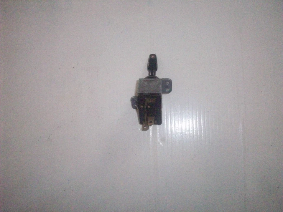 1970 -72 Plymouth Barracuda/ Dodge Challenger Headlight Switch - Image 2 of 2