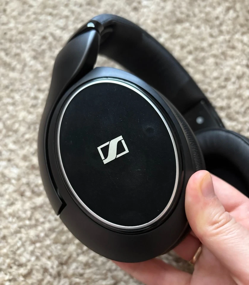 Sennheiser HD 598 Cs Closed Back Over-Ear Headphones - Wired, with Mic Cable - Image 2 of 4
