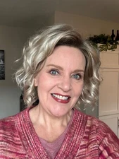 NEW January Wig by Jon Renau Wavy/Curly Lace Front Wig, shown in Palm Springs Bl