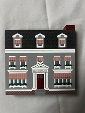 The Cat's Meow Southmoreland Bed & Breakfast Series Shelf Sitter Wood House 1995