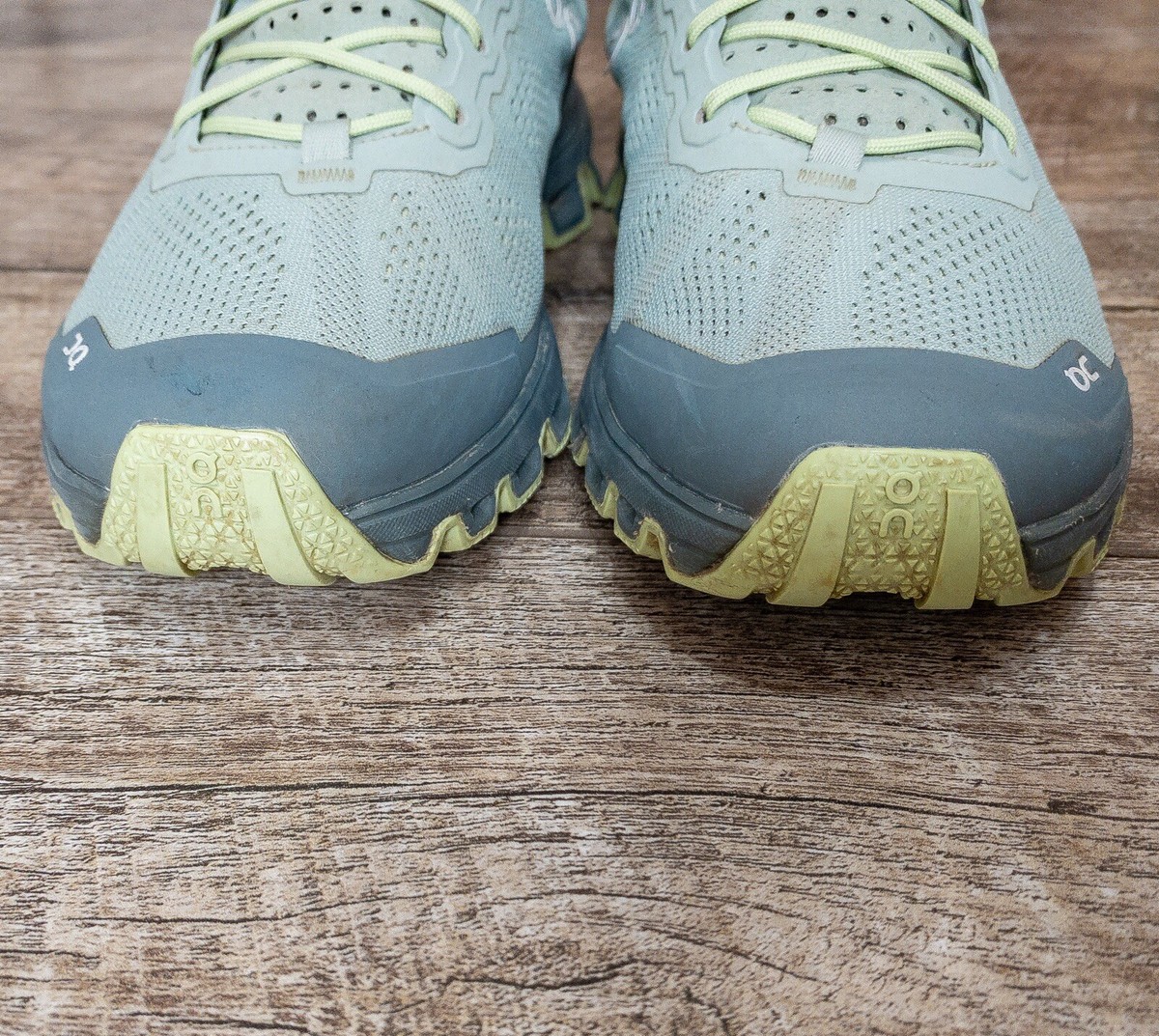 On Cloudventure オリーブ スニーカー On Running Cloudventure Womens Shoes Size US 8 Olive Green