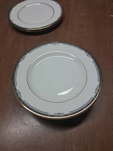 Royal Doulton Musicale Bread Plates - Thumbnail 5
