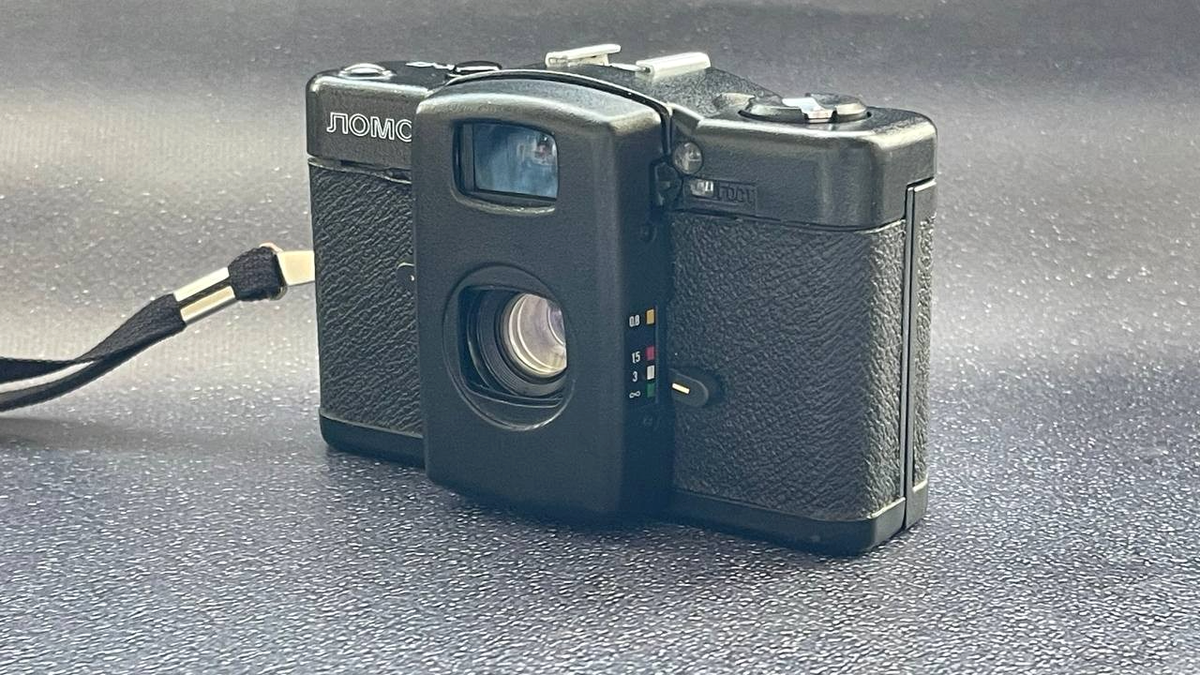 LOMO LC-A 35mm Film Camera Minitar-1 32mm f/2.8 Classic Lomography
