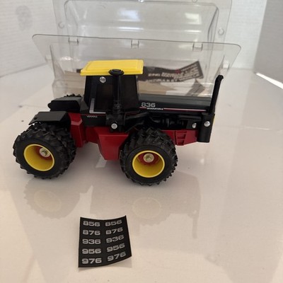 ERTL Versatile 836 Designation 6 Tractor 4WD First Edition W/Plastic Box 1:32