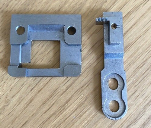 Needle Plate & Feed Dog Fits PFAFF 335 sewing Machine Compatible Spare Parts - Picture 3 of 6