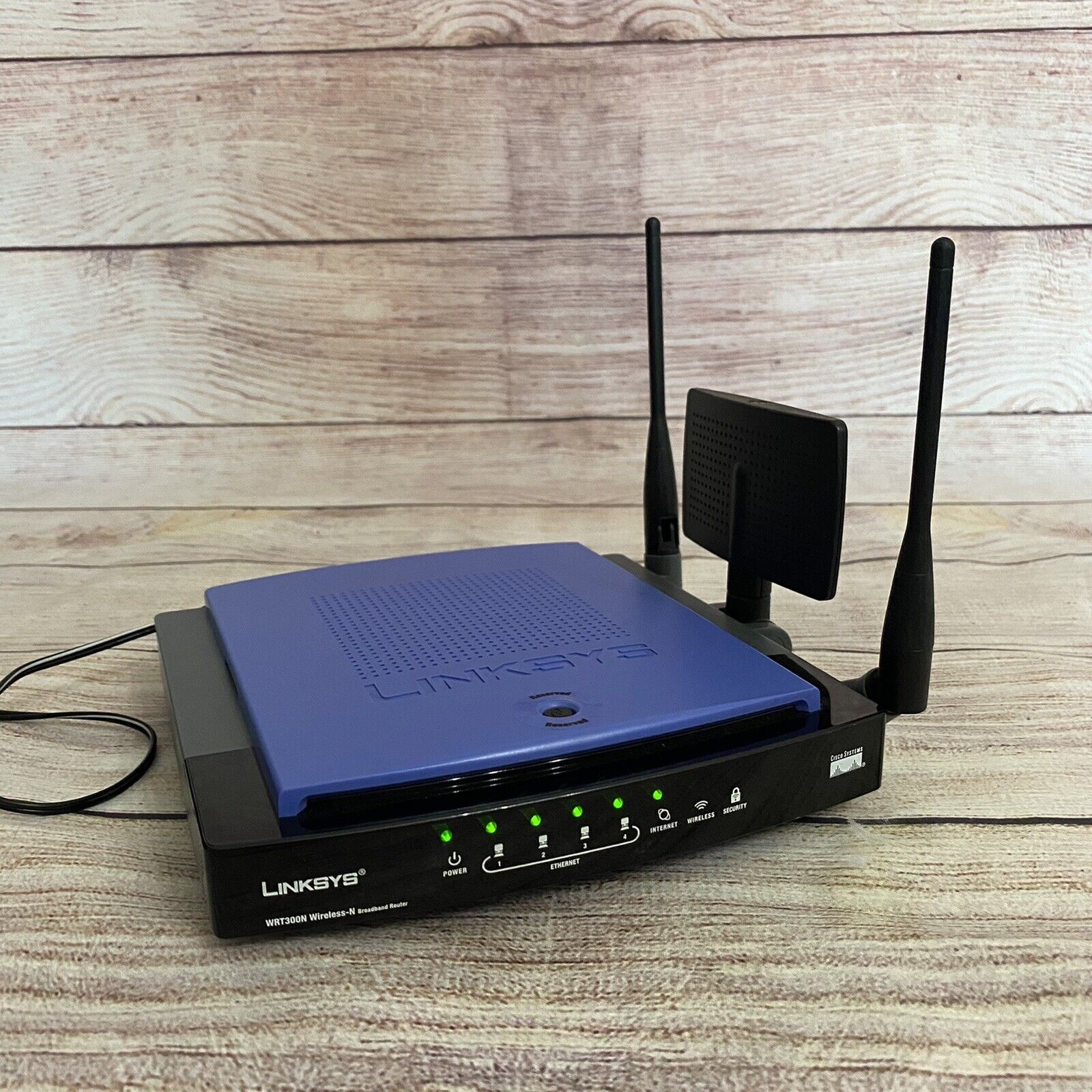 Linksys WRT300N 270 Mbps 4-Port Gigabit Wireless N Router