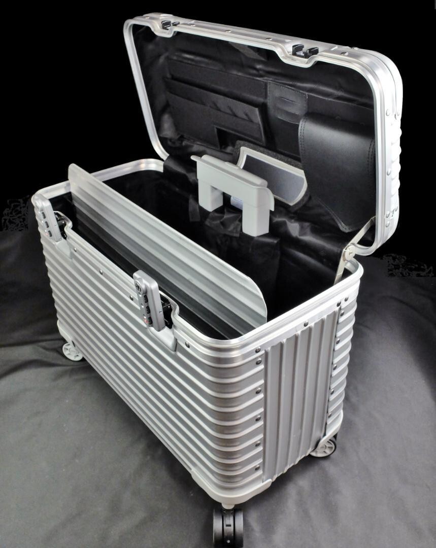 Rimowa Topas Pilot Trolley 39L Silver 2-wheels Carry Case