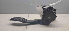 ✅ 2020 NISSAN VERSA ACCELERATOR PEDAL PN:180025RA0A OEM