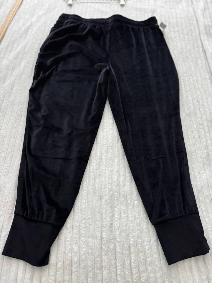 Nine West Women's Activewear Plush Velvet Jogger Pants w/ Pockets Black Size -2X - Image 4 of 4