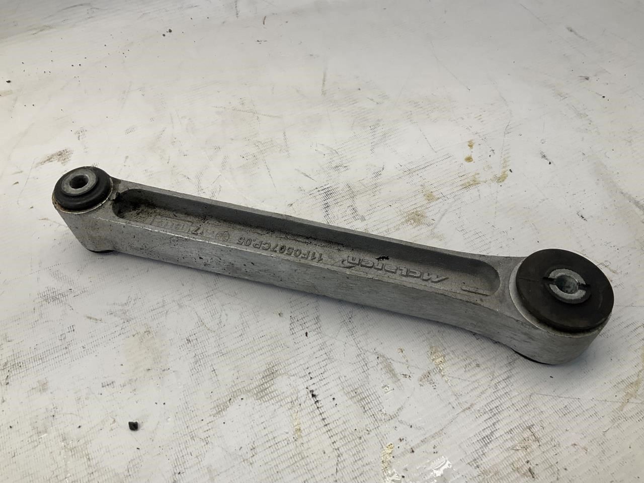 14-17 McLaren 650S Left Right Engine Mount Arm T