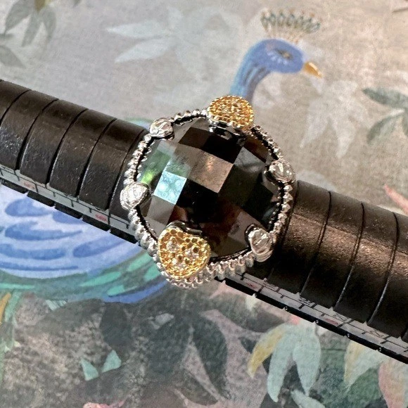 Anillo Negro Jet Dos Tonos Detalle Corazón Talla 7 Park Lane Joyería Bellissimo Retirado Foto 2 de 4