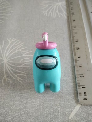 figurine AMONG US - tomy  - innersloth  TOIKIDO - bleu avec bouée rose