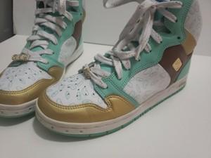 pastry hip hop sneakers