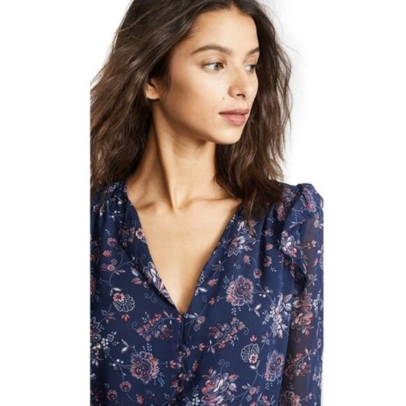 Mameluco Joie Cherita 100% Seda Manga Larga Estampado Floral Nuevo con Etiquetas Nuevo Mediano M Foto 4 de 4