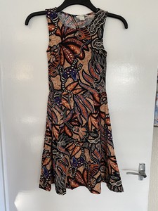 h and m red leopard print dress