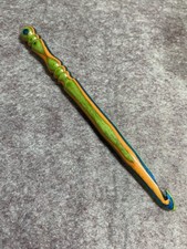 Hand carved Colorful MACAW Wood YARN CROCHET HOOK size L