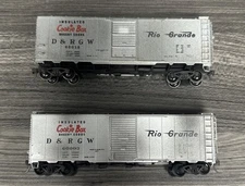 HO Scale Insulated Cookie Box (2) D&RGW  w/Kadee Couplers 1:87 Loose RTR