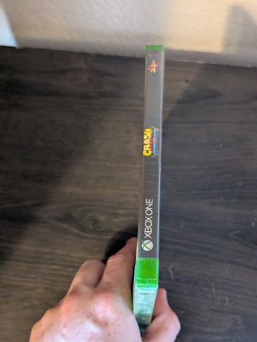 Crash Bandicoot N. Sane Trilogy - Microsoft Xbox One - NEW SEALED - Picture 6 of 7