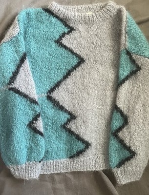 Handknitted Edinburgh Woolen Mill Sweater Great Britain Wool