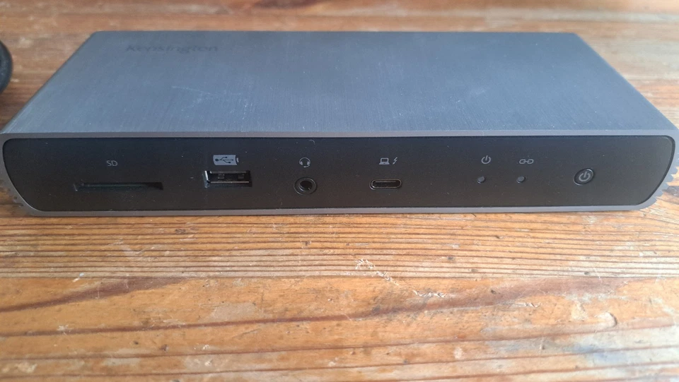 Kensington SD5700T Thunderbolt 4 Dockingstation - Grau/Schwarz