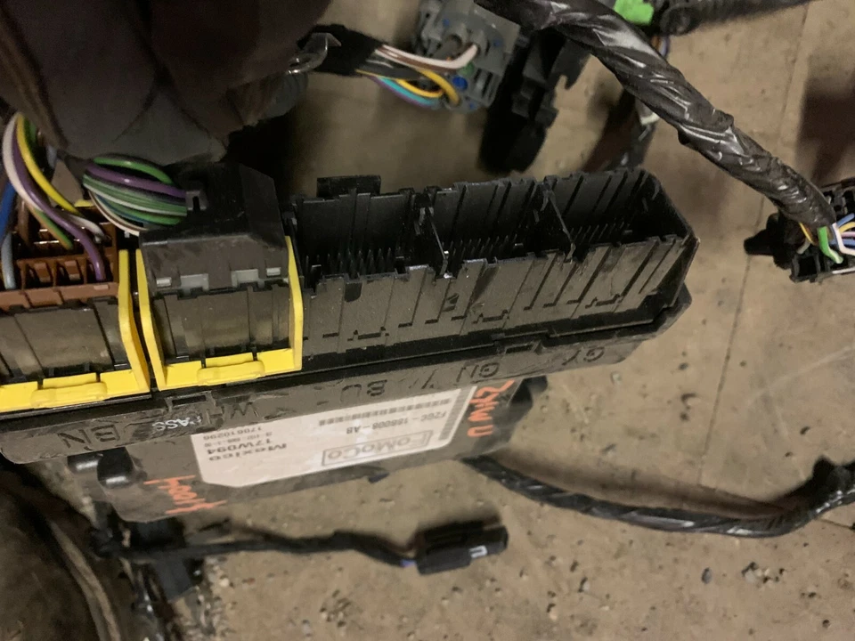 Lincoln MKZ 2016-18, MKX, Continental, módulo de chasis multifunción, F2GC-18B008-AB Foto 3 de 3