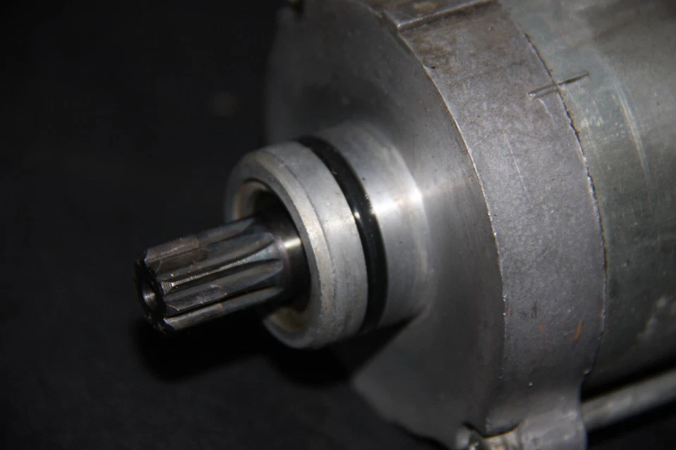 Motor de Arranque Eléctrico Starter 31200425008 Honda CB750 RC04 1980 - Imagen 3 de 4