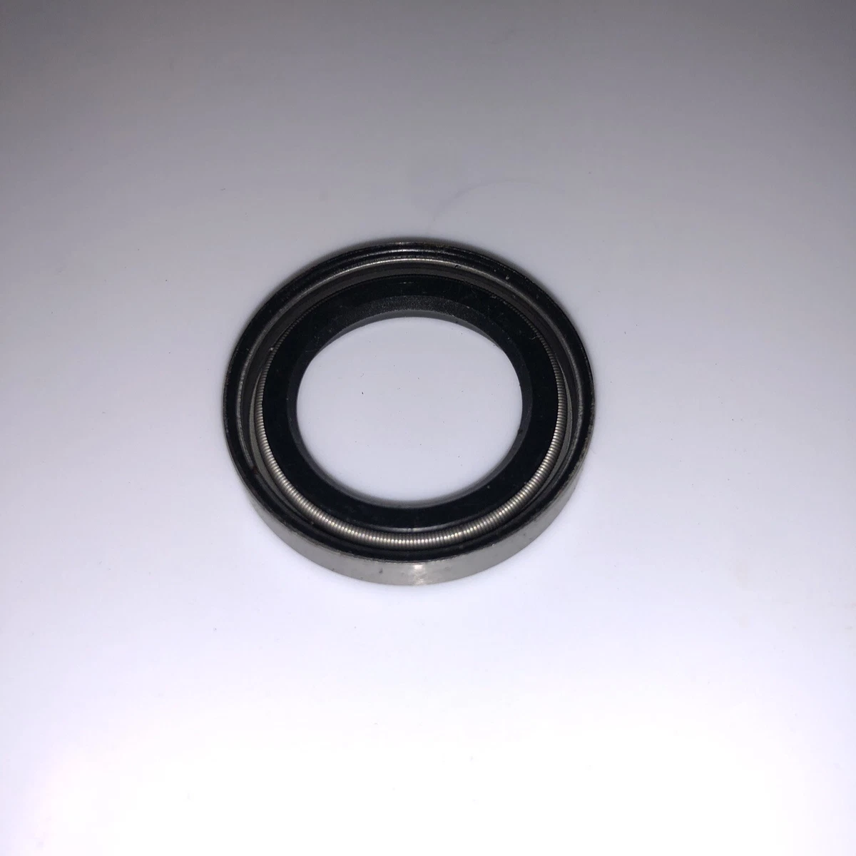 321466 NEW JOHNSON EVINRUDE BRP OUTBOARD OIL SEAL 0321466 LOT J5-1 