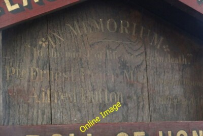 Foto 6x4 Die verblassten Namen Glascwm\/SO1553 Ich glaube sie lesen Pte Earnest P c2014