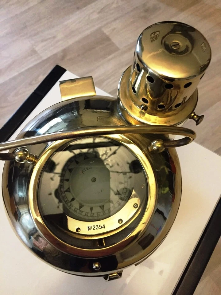 Bússola para barco naval KT-M1M latão magnético anos 60 século XX EUA USR União Soviética - Imagem 3 de 4