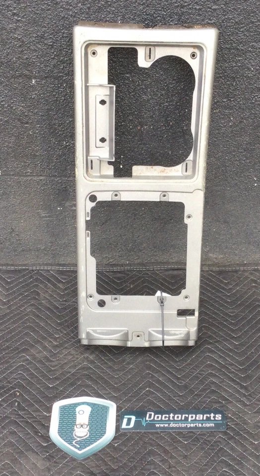 Hummer H2 2003-2009 consola central panel superior bisel marco cubierta reposabrazos fabricante de equipos originales usado Foto 3 de 4