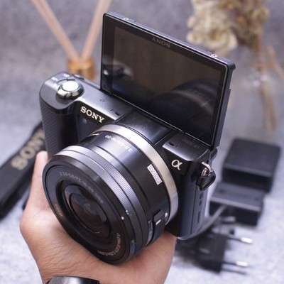 Sony Alpha A5000 20.1 Mirrorless Digital Camera w/16-50mm Zoom