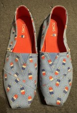 TOMS Womens Alpargata Slip On Blue Popsicles Holiday Print Size 6 Flats Shoes