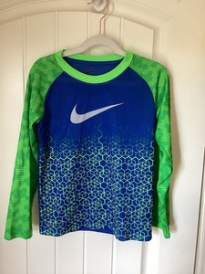 Nike Dri-FIT Boys Long Sleeve Crew Neck Pullover T-Shirt Blue/Green 7