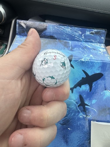 TaylorMade TP5x Pix Shark 12 Pack - Picture 3 of 3
