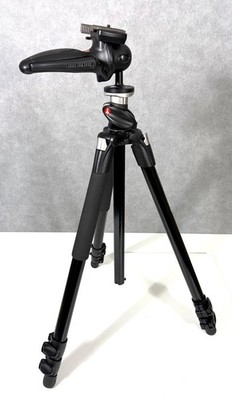 Manfrotto 055XPROB Stativ mit Stativkopf 327RC2