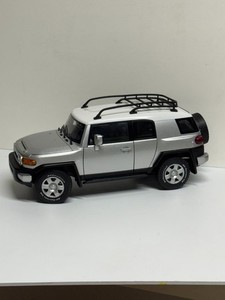 FJ Cruiser 1 18 | eBay
