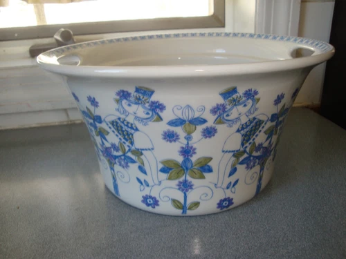 VTG LOTTE TURI DESIGN FIGGJO NORWAY BLUE GRN PRINT 2.5 QT CASSEROLE NO LID 12000