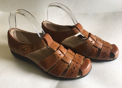 earth spirit closed toe sandals